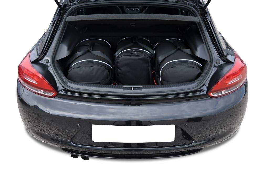 Torby KJUST AERO do Volkswagen Scirocco III — torby wyjmowane z bagażnika krok po kroku