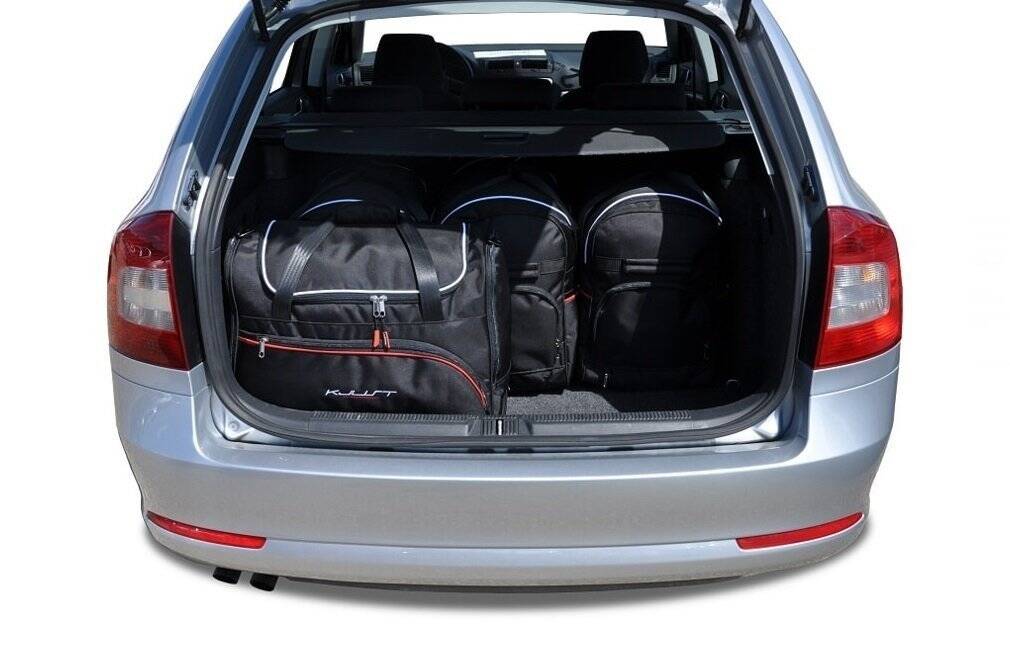 Torby KJUST SPORT do Skoda Octavia Kombi / Scout II — torby wyjmowane z bagażnika krok po kroku