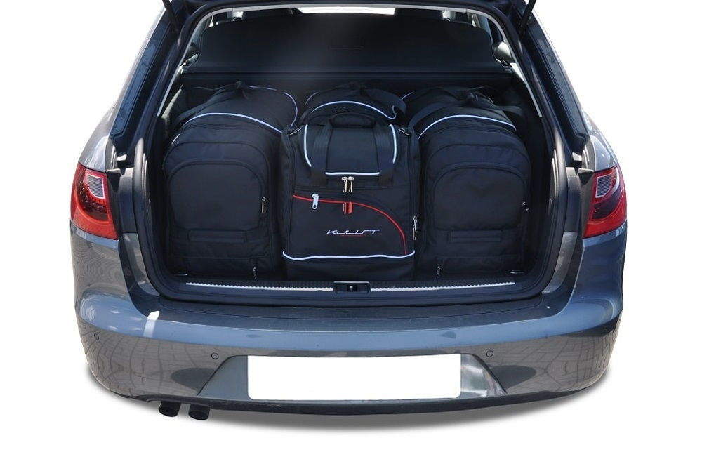 Torby KJUST SPORT do Seat Exeo ST I — zestaw ułożony w bagażniku