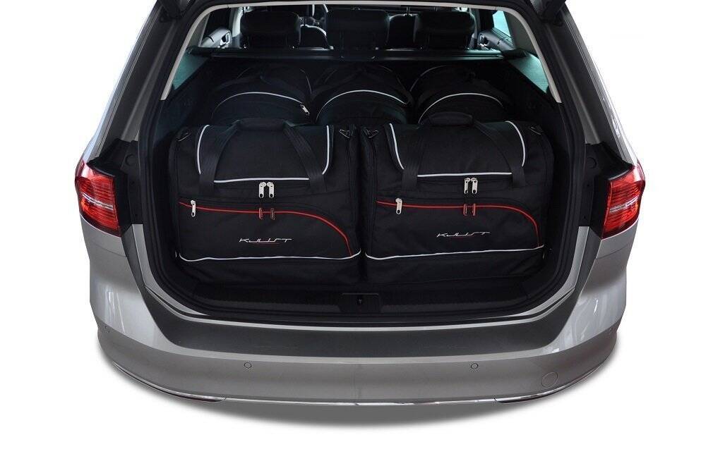 Torby KJUST SPORT do Volkswagen Passat Variant B8 — zestaw ułożony w bagażniku