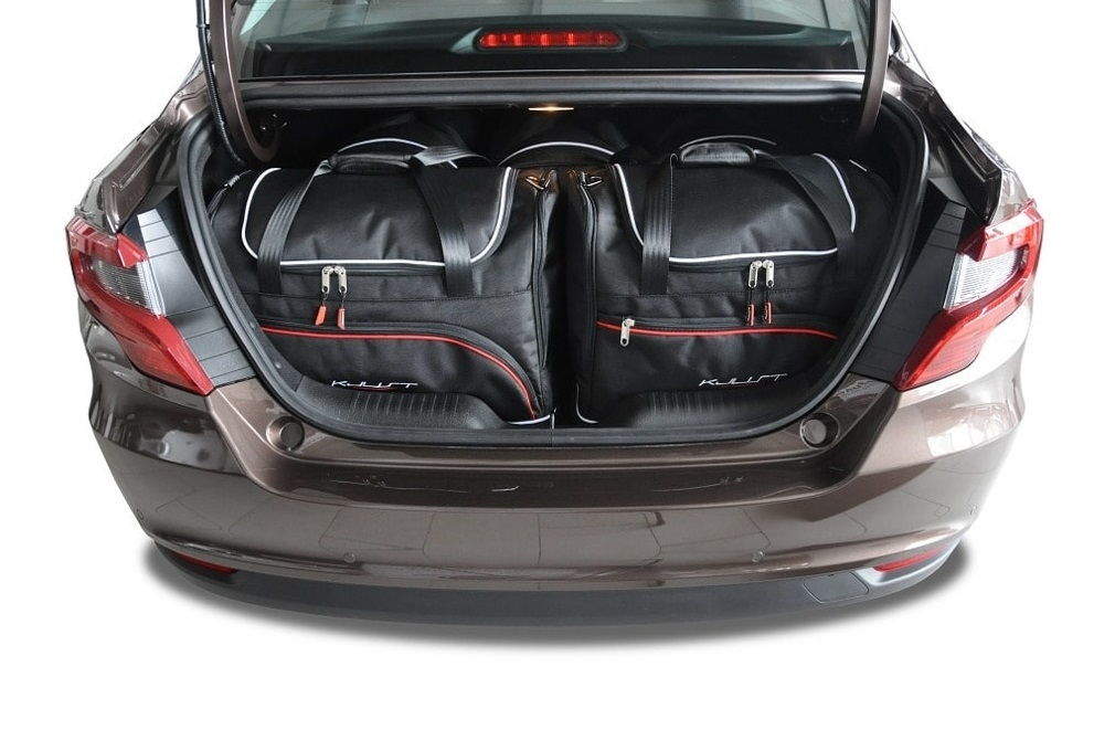 Torby KJUST SPORT do Fiat Tipo Limousine II — zestaw ułożony w bagażniku