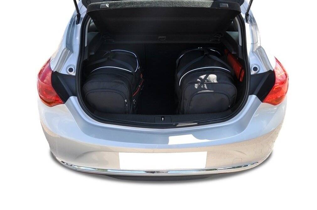 Torby KJUST AERO do Opel Astra Hatchback 5D J (P10) — torby wyjmowane z bagażnika krok po kroku