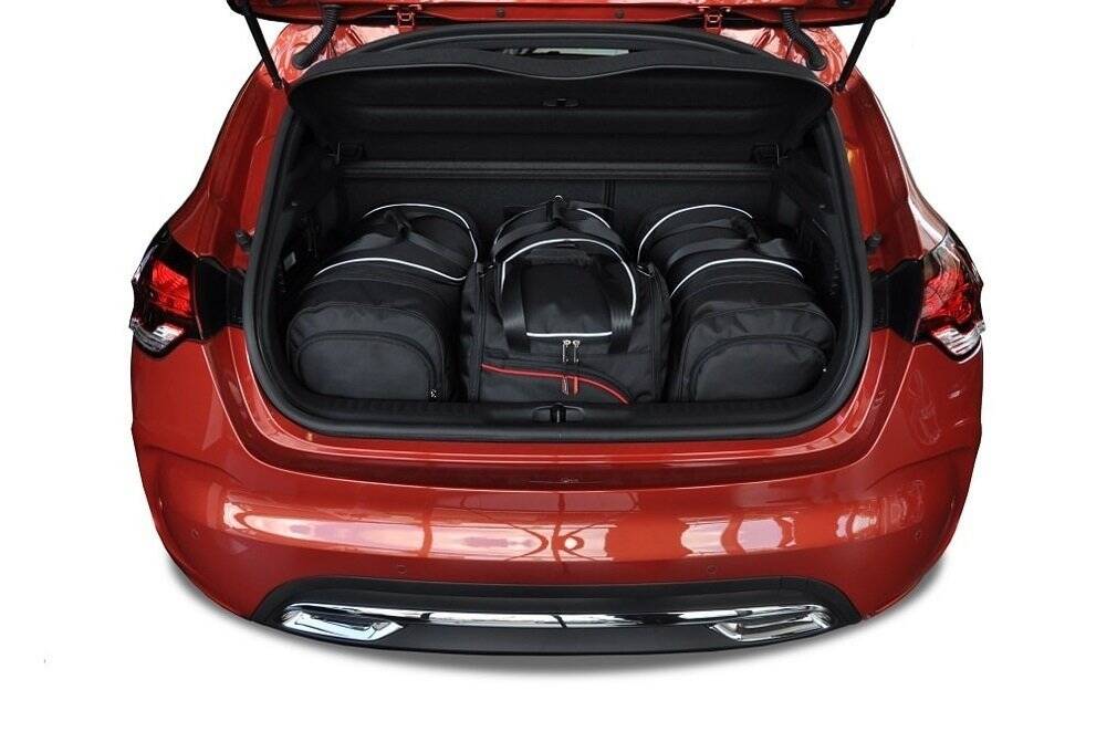 Torby KJUST SPORT do Citroen DS4 I — zestaw ułożony w bagażniku
