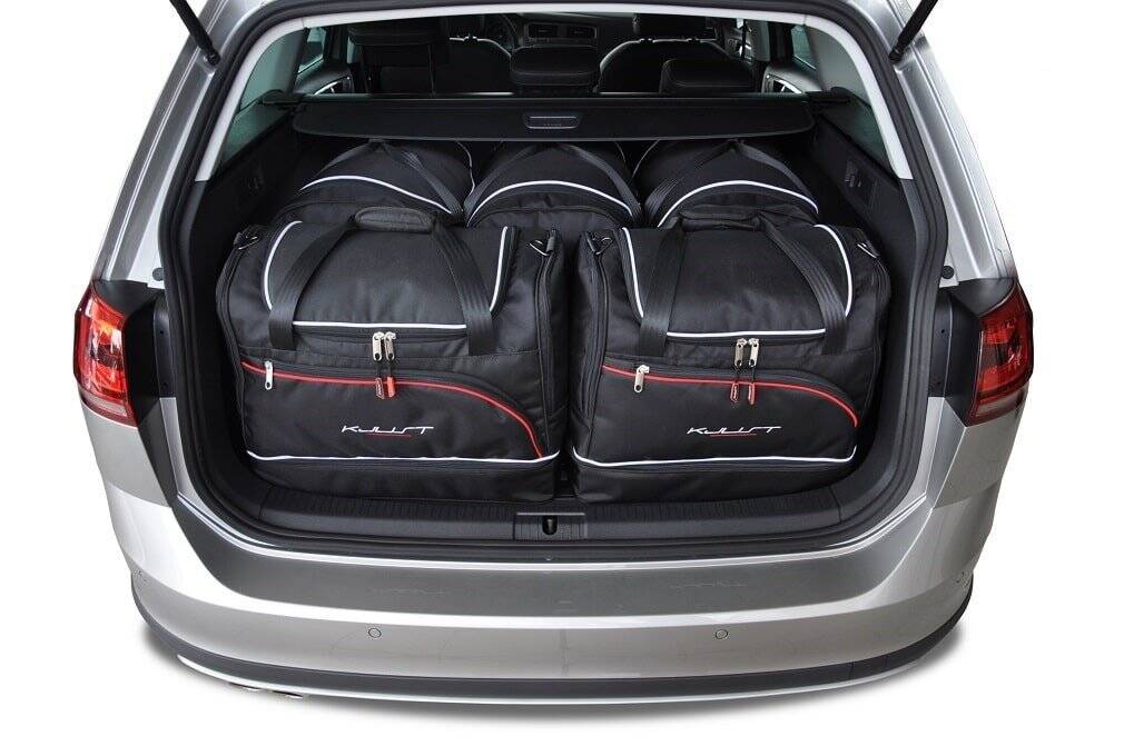 Torby KJUST SPORT do Volkswagen Golf Alltrack VII — zestaw ułożony w bagażniku