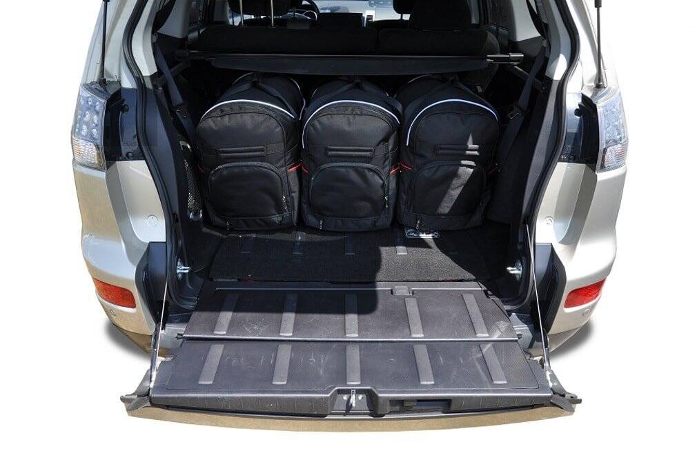 Torby KJUST AERO do Mitsubishi Outlander II — torby wyjmowane z bagażnika krok po kroku