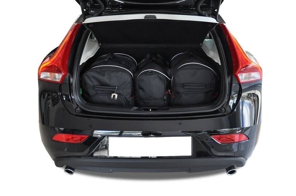 Torby KJUST AERO do Volvo V40 Hatchback II (525) — zestaw ułożony w bagażniku