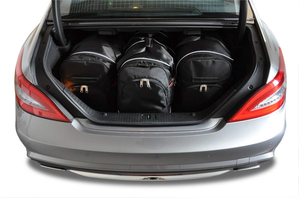 Torby KJUST SPORT do Mercedes-Benz CLS Coupe C218 — zestaw ułożony w bagażniku