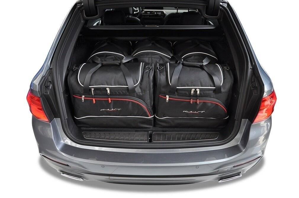 Torby KJUST SPORT do BMW 5 Touring G31 — zestaw ułożony w bagażniku