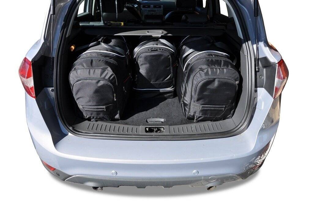 Torby KJUST SPORT do Ford Kuga I — torby wyjmowane z bagażnika krok po kroku