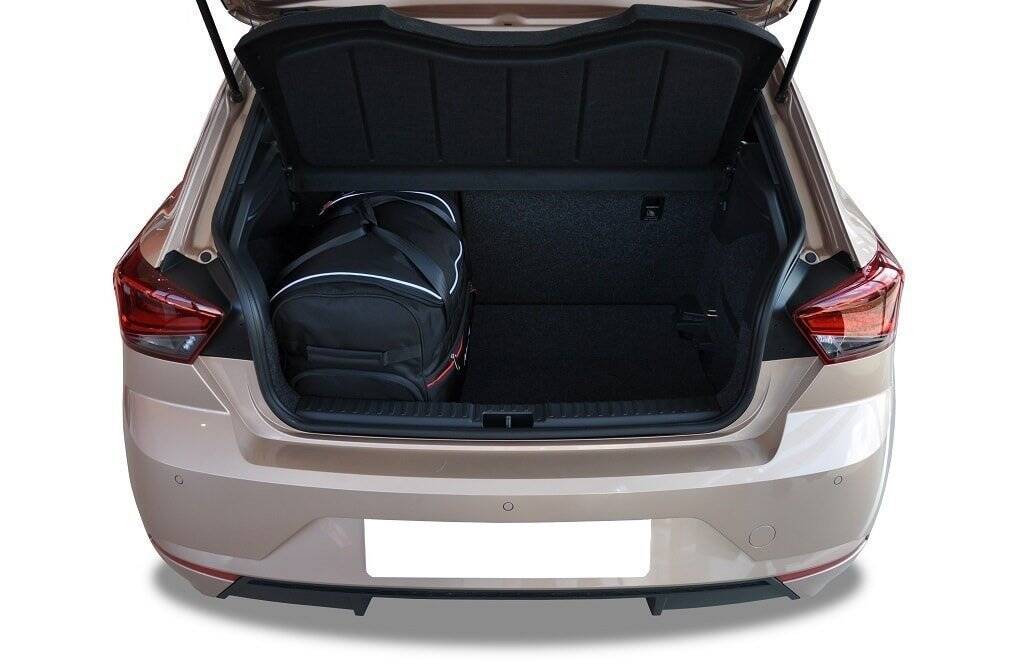 Torby KJUST SPORT do Seat Ibiza Hatchback V — torby wyjmowane z bagażnika krok po kroku