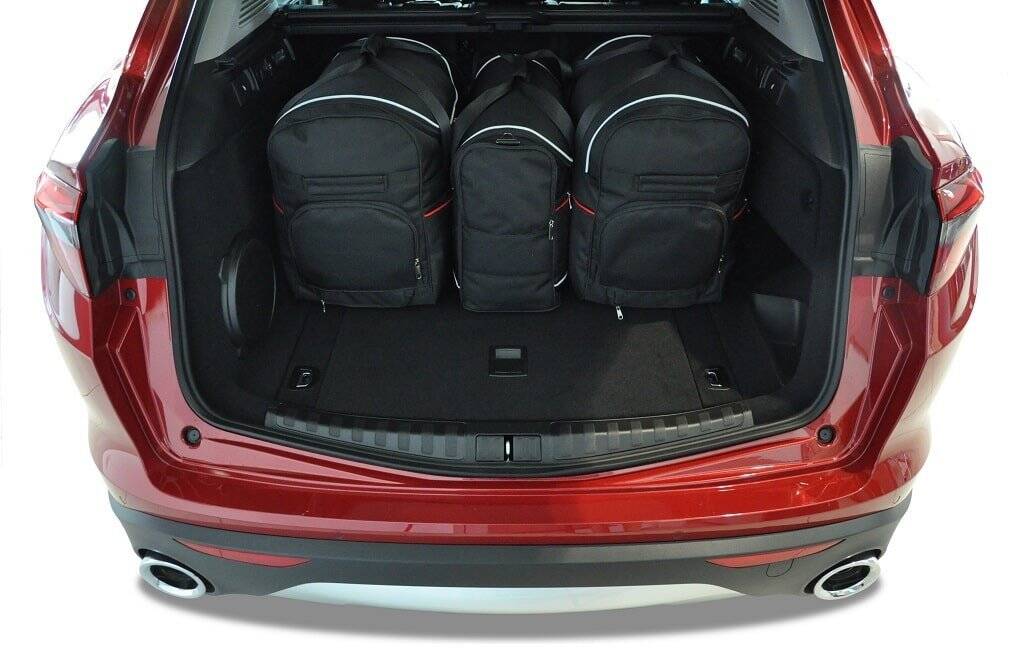 Torby KJUST AERO do Alfa Romeo Stelvio I (949) — torby wyjmowane z bagażnika krok po kroku