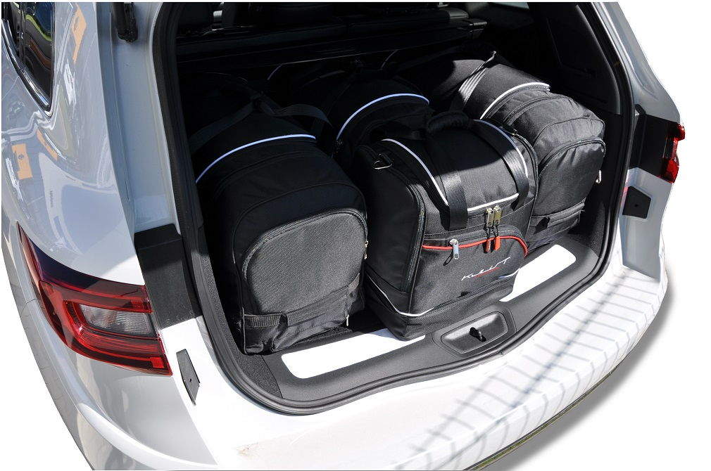 Torby KJUST SPORT do Renault Koleos II — zestaw ułożony w bagażniku