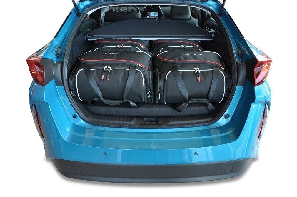 Torby KJUST AERO do Toyota Prius Plug-In Hybrid IV (W52) — zestaw ułożony w bagażniku