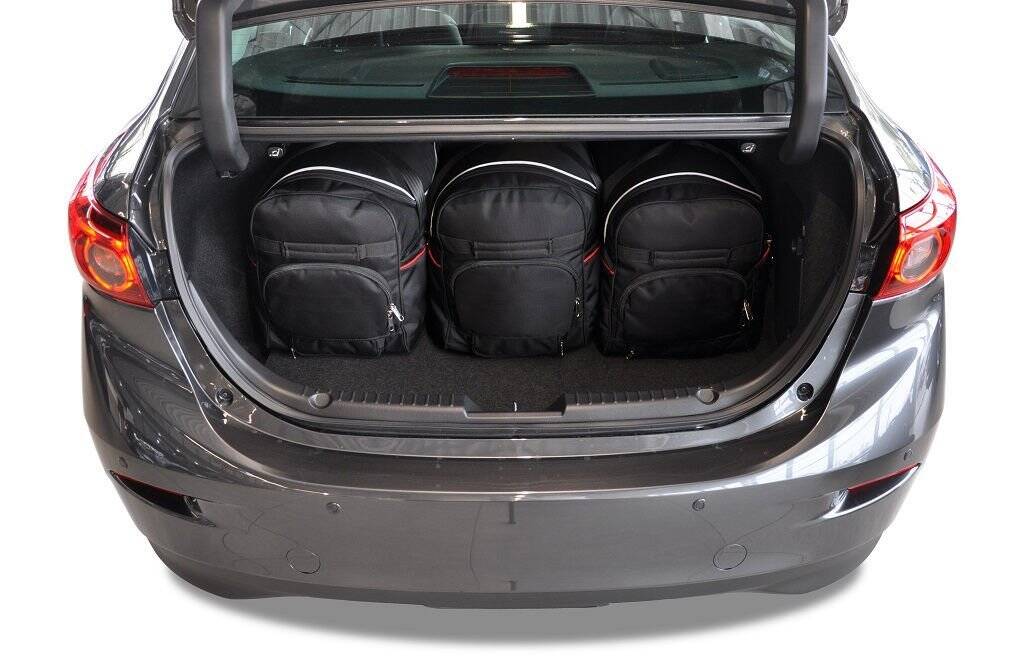 Torby KJUST AERO do Mazda 3 Limousine III — torby wyjmowane z bagażnika krok po kroku