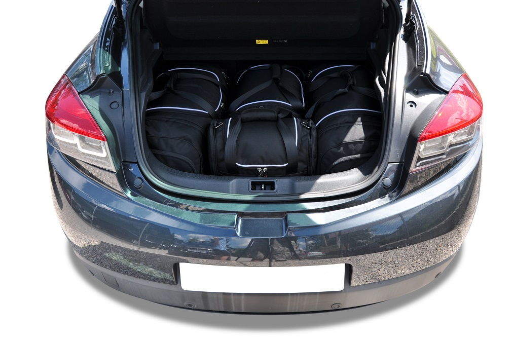 Torby KJUST AERO do Renault Megane Coupe III — zestaw ułożony w bagażniku