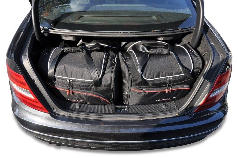 Torby KJUST SPORT do Mercedes-Benz C Coupe W204 — zestaw ułożony w bagażniku