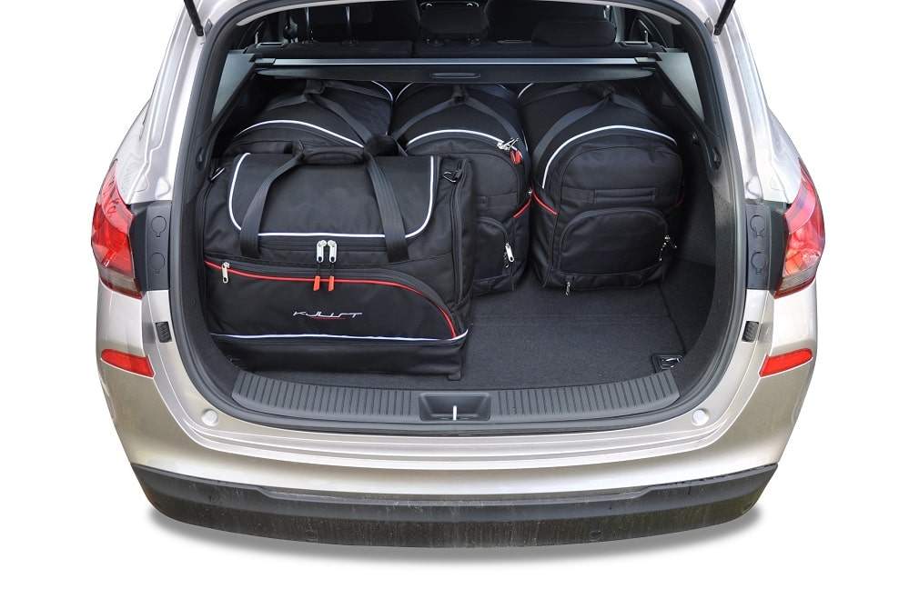 Torby KJUST SPORT do Hyundai i30 Wagon III — torby wyjmowane z bagażnika krok po kroku