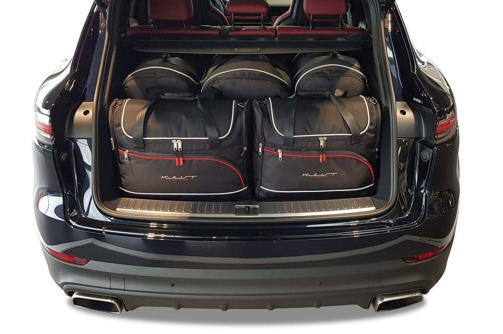 Torby KJUST AERO do Porsche Cayenne III (9YA) — zestaw ułożony w bagażniku