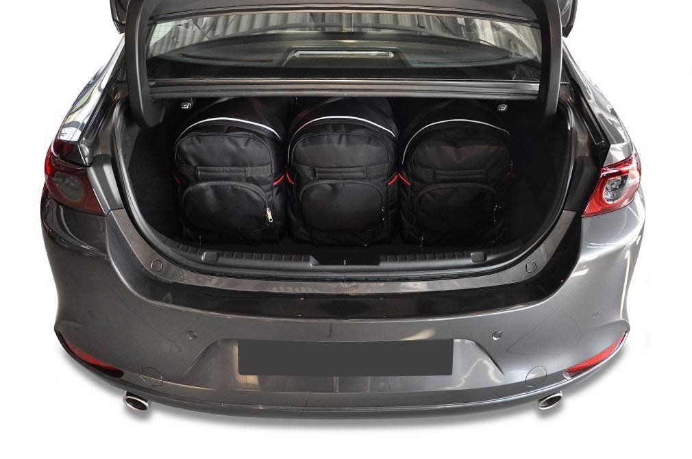 Torby KJUST SPORT do Mazda 3 Limousine IV (BP) — torby wyjmowane z bagażnika krok po kroku