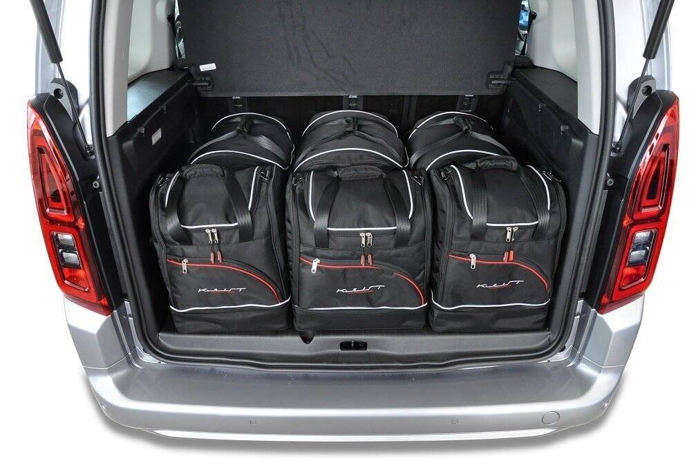 Torby KJUST SPORT do Opel Combo E (K9) — zestaw ułożony w bagażniku