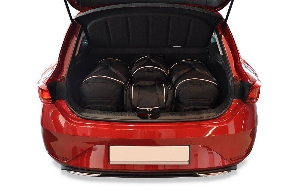 Torby KJUST AERO do Seat Leon Hatchback IV (KL1) — zestaw ułożony w bagażniku