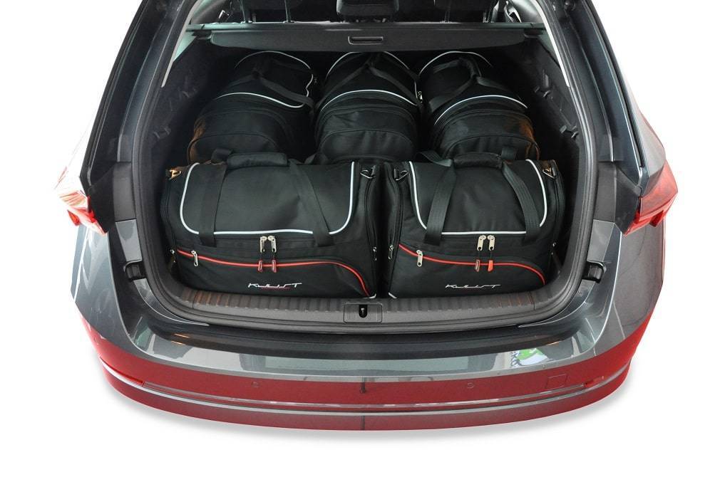 Torby KJUST AERO do Skoda Octavia Kombi IV — zestaw ułożony w bagażniku