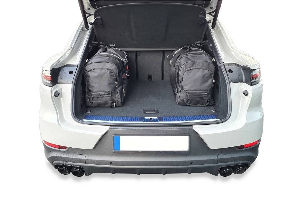 Torby KJUST AERO do Porsche Cayenne Coupe Plug-In Hybrid III (9YB) — torby wyjmowane z bagażnika krok po kroku