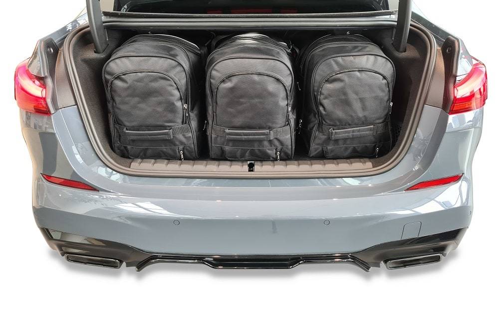 Torby KJUST TROLLEY do BMW 2 / M2 Gran Coupe F44 — zestaw ułożony w bagażniku