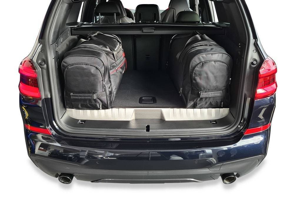 Torby KJUST AERO do BMW X3 Plug-In Hybrid G01 — torby wyjmowane z bagażnika krok po kroku