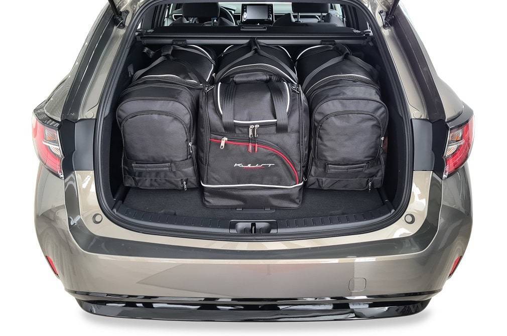 Torby KJUST SPORT do Suzuki Swace Hybrid I (AMZ) — zestaw ułożony w bagażniku