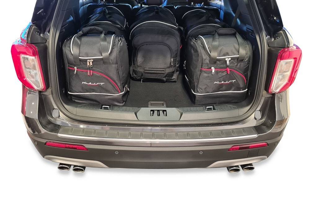 Torby KJUST SPORT do Ford Explorer Plug-In Hybrid VI — torby wyjmowane z bagażnika krok po kroku