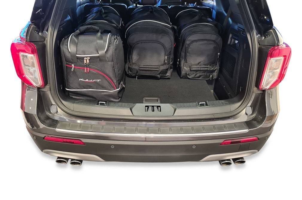 Torby KJUST SPORT do Ford Explorer Plug-In Hybrid VI — torby wyjmowane z bagażnika krok po kroku