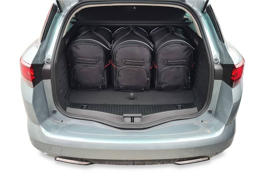 Torby KJUST AERO do Renault Megane Grandtour Plug-In Hybrid IV — torby wyjmowane z bagażnika krok po kroku