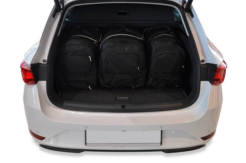 Torby KJUST AERO do Seat Leon ST Plug-In Hybrid IV (KL8) — torby wyjmowane z bagażnika krok po kroku