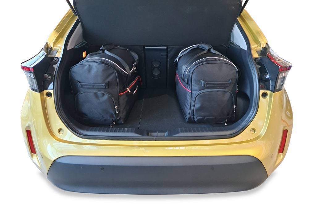 Torby KJUST AERO do Toyota Yaris Cross Hybrid I (MXP) — torby wyjmowane z bagażnika krok po kroku