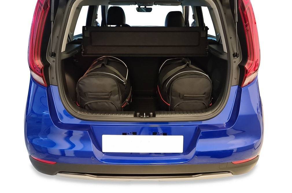 Torby KJUST SPORT do Kia E-Soul III — torby wyjmowane z bagażnika krok po kroku