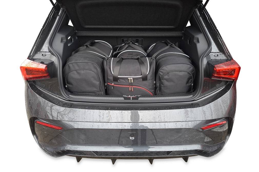 Torby KJUST AERO do Cupra Born Electric I — zestaw ułożony w bagażniku