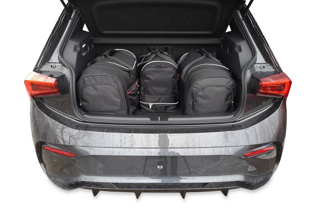 Torby KJUST AERO do Cupra Born Electric I — torby wyjmowane z bagażnika krok po kroku