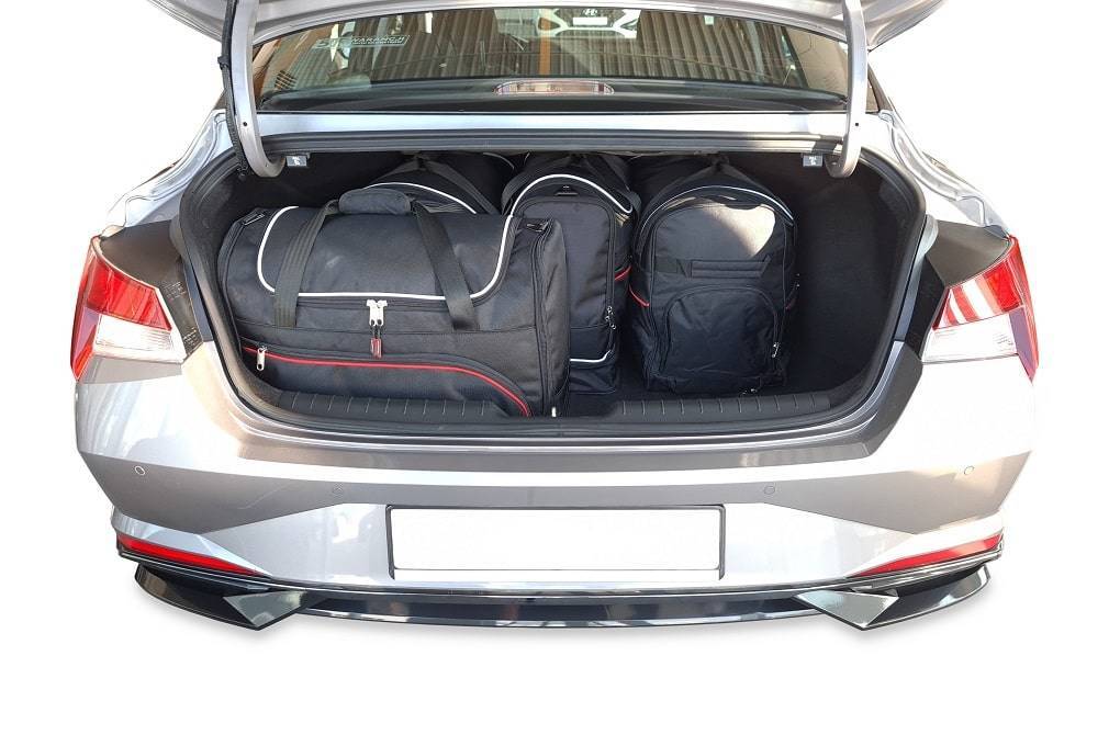 Torby KJUST SPORT do Hyundai Elantra Limousine VII (CN7) — torby wyjmowane z bagażnika krok po kroku