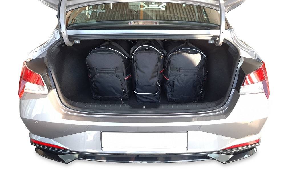 Torby KJUST SPORT do Hyundai Elantra Limousine VII (CN7) — torby wyjmowane z bagażnika krok po kroku