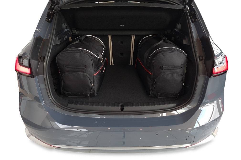 Torby KJUST SPORT do BMW 2 Active Tourer U06 — torby wyjmowane z bagażnika krok po kroku