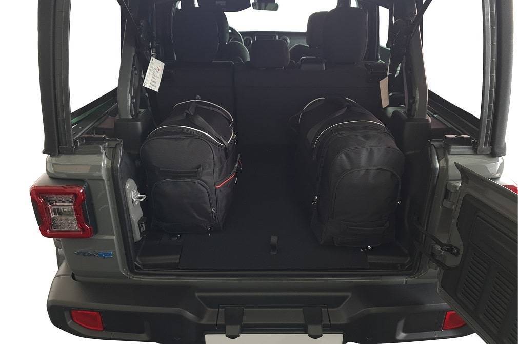 Torby KJUST SPORT do Jeep Wrangler Plug-In Hybrid IV (JL) — torby wyjmowane z bagażnika krok po kroku