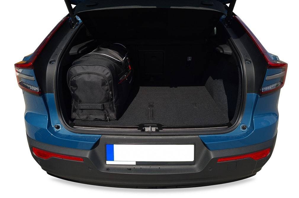 Torby KJUST AERO do Volvo C40 Recharge EV I (539) — torby wyjmowane z bagażnika krok po kroku