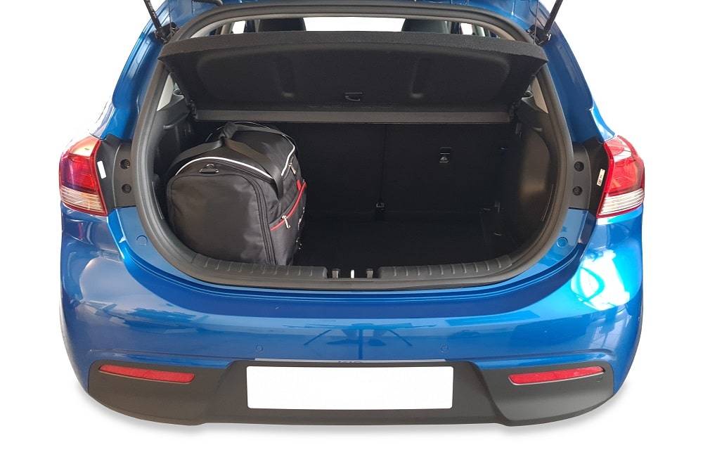 Torby KJUST SPORT do Kia Rio Hatchback IV — torby wyjmowane z bagażnika krok po kroku