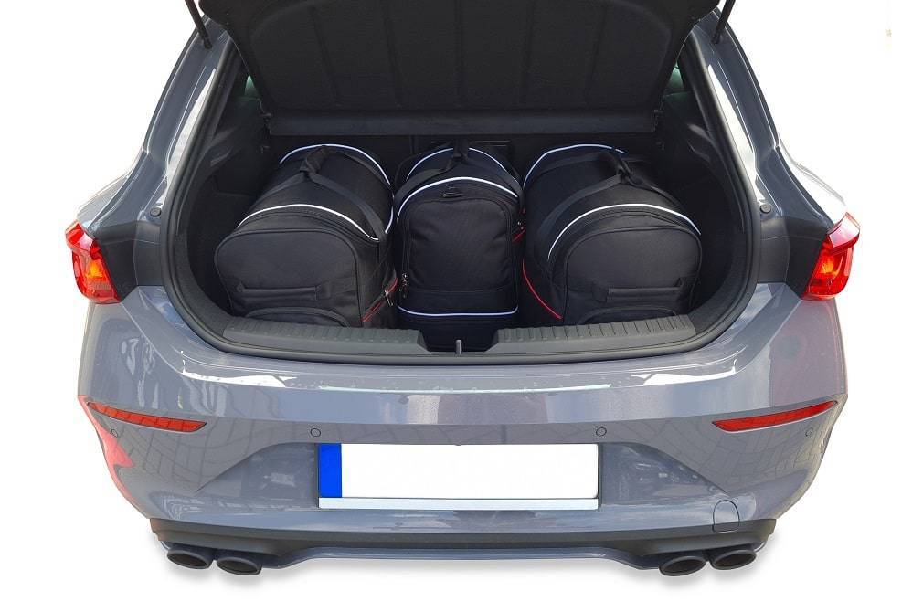 Torby KJUST AERO do Cupra Leon Hatchback II — torby wyjmowane z bagażnika krok po kroku