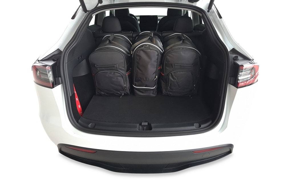 Torby KJUST AERO do Tesla Model Y I (5YJY) — torby wyjmowane z bagażnika krok po kroku