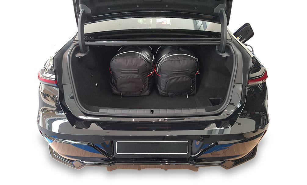 Torby KJUST SPORT do BMW i7 Electric G70 — torby wyjmowane z bagażnika krok po kroku
