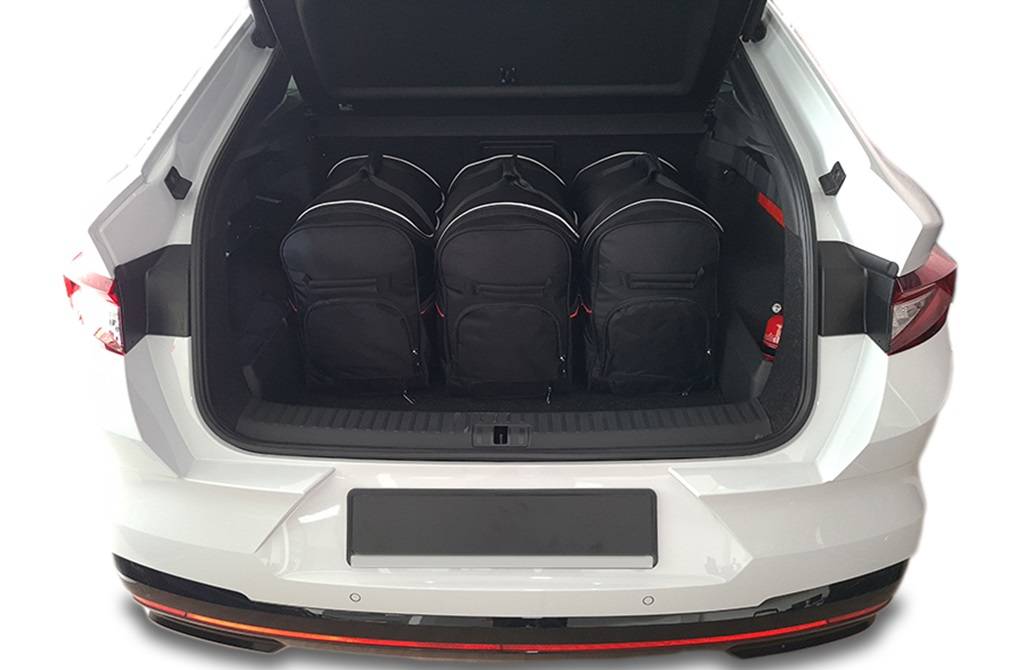 Torby KJUST AERO do Skoda Enyaq iV Coupe Electric I — torby wyjmowane z bagażnika krok po kroku