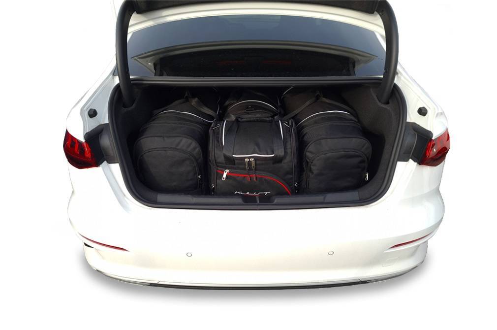 Torby KJUST SPORT do Audi A3 Limousine 8Y — zestaw ułożony w bagażniku