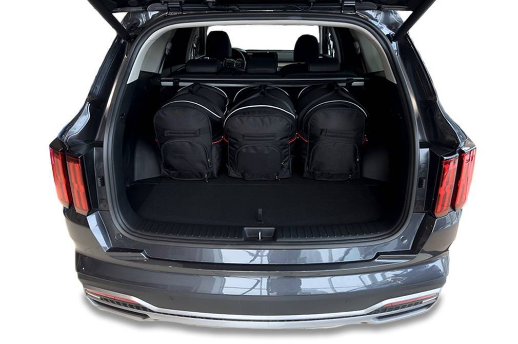 Torby KJUST SPORT do Kia Sorento Plug-In Hybrid IV — torby wyjmowane z bagażnika krok po kroku